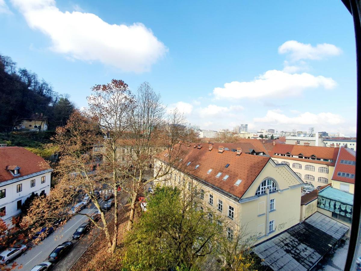 Bossa Nova Castle&outstanding With Garage *