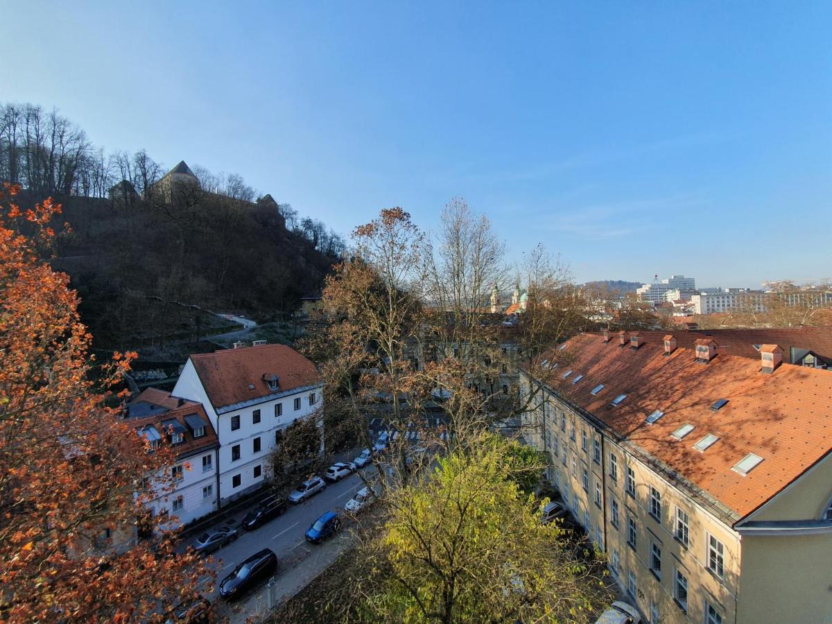 Bossa Nova Castle&outstanding With Garage